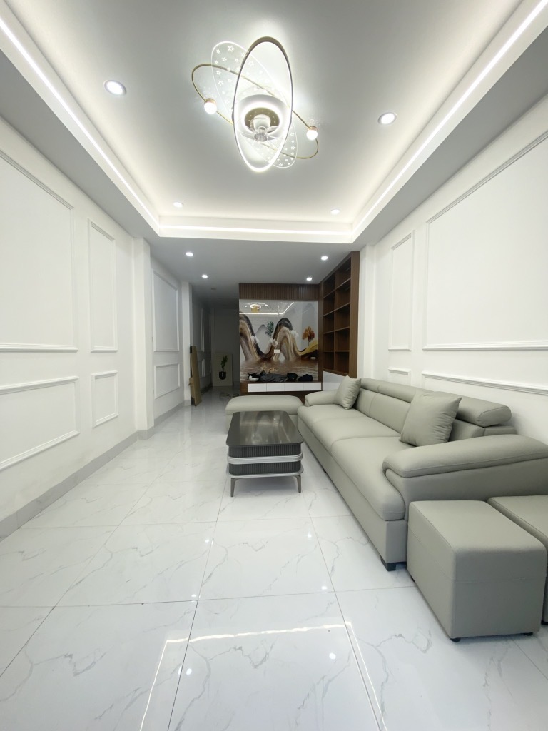 Bán nhà Hai Bà Trưng ô tô tránh kinh doanh 40m2 5 tầng 10 t.ỷ - Ảnh chính